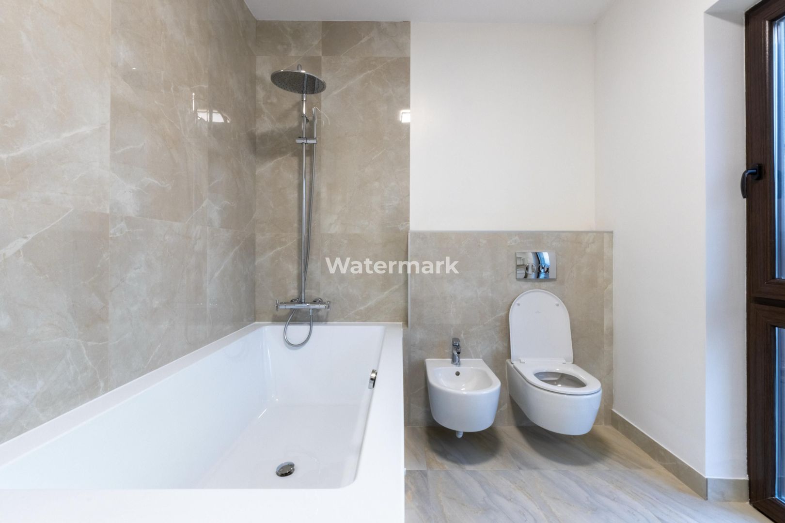 Apartament cu 4 camere de închiriat în zona Alexandru cel Bun - Poză 14