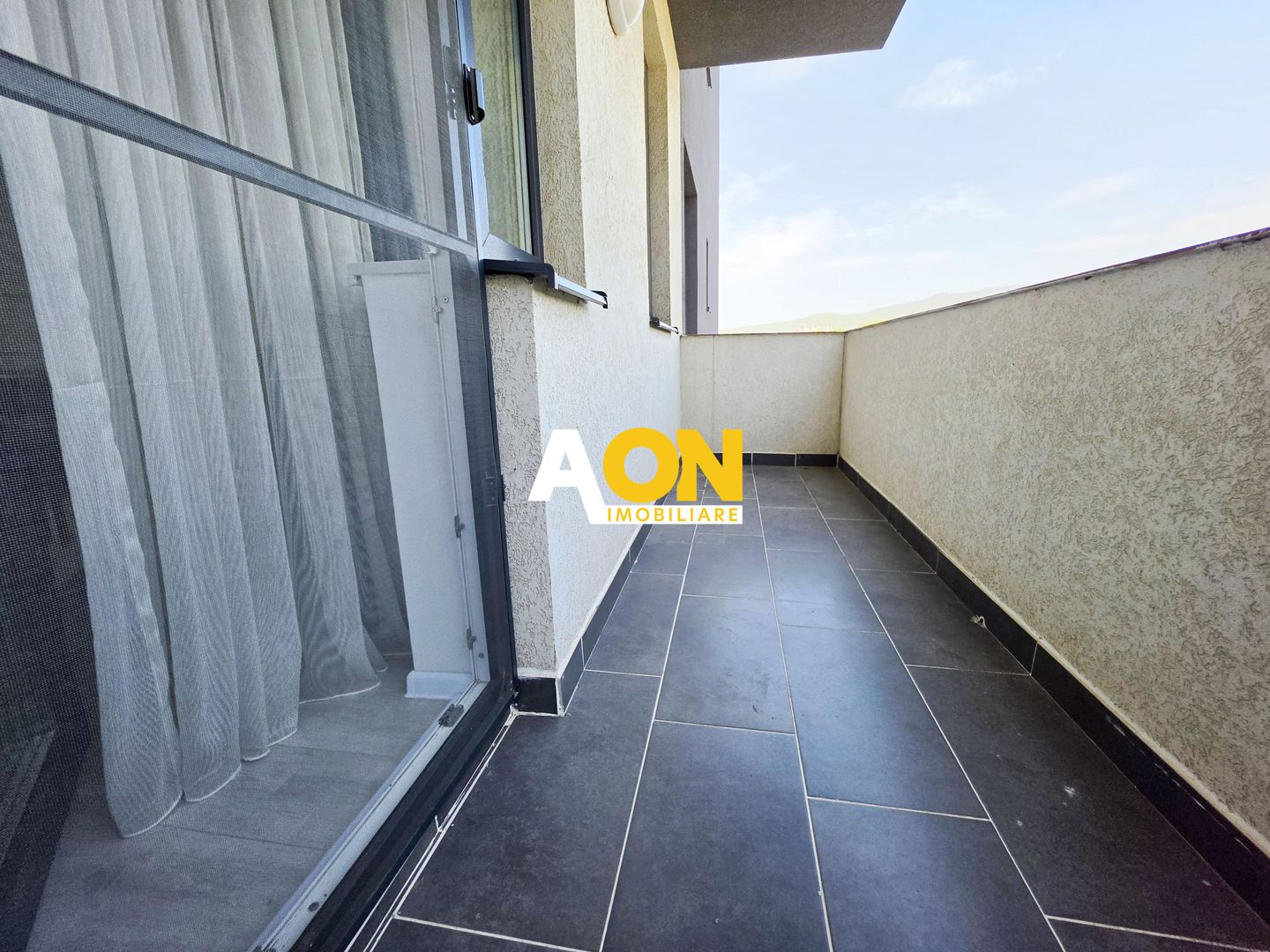 Apartament 2 camere, mobilat, utilat, et.1, pompe de căldură, parcare - Poză 7