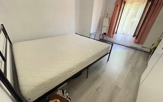 Casă la curte comuna în zona Balcescu - Poză 13