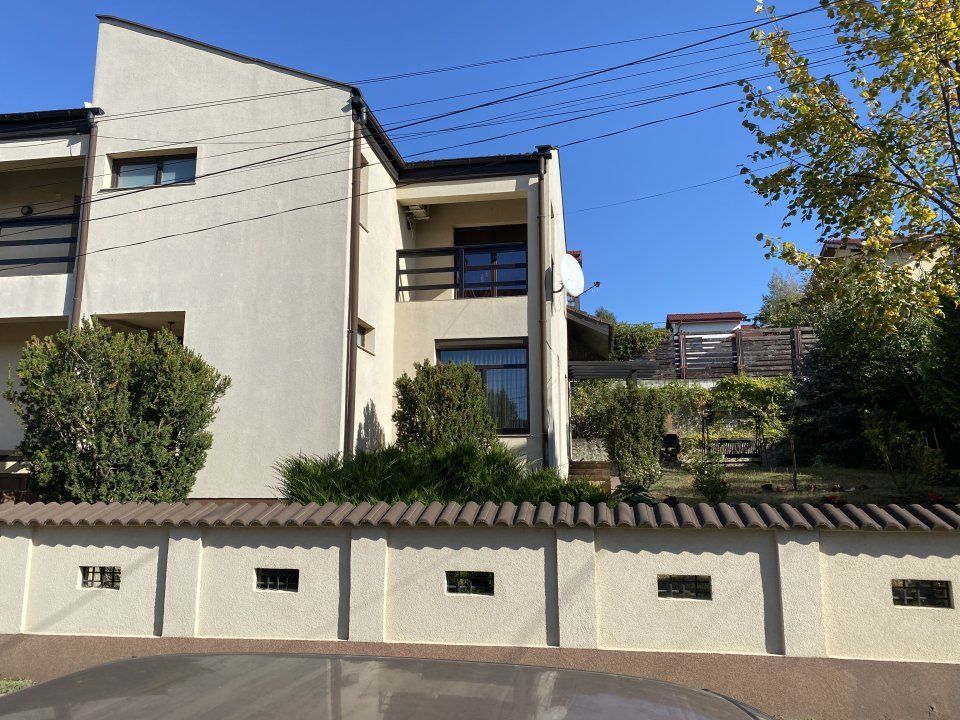 CASA/VILA DE VANZARE BUCIUM,CARTIER IC BRATIANU,235 MP UTILI,521MP TEREN - Poză 2