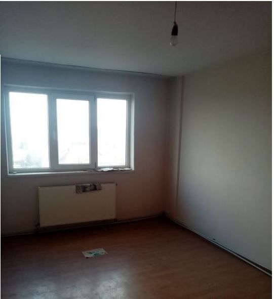 Apartament 3 camere Onesti - Poză 3