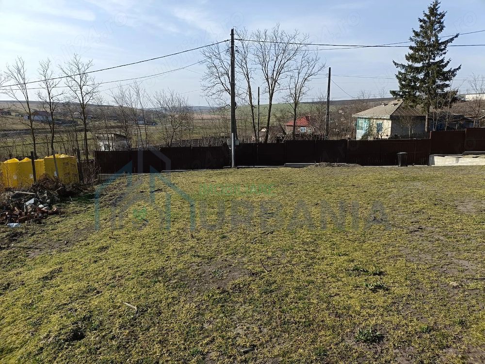 Casă renovată, Romanesti, Iași – 3 camere, 50 mp utili, teren 3240 mp - Poză 12
