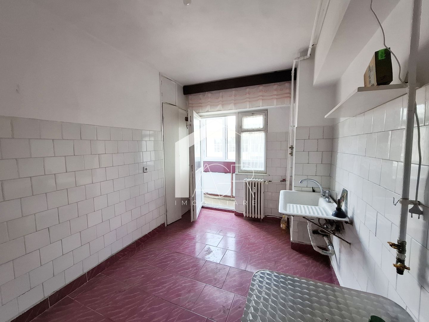 Apartament cu 3 camere, decomandat, Piata Mihai Viteazu - Poză 5