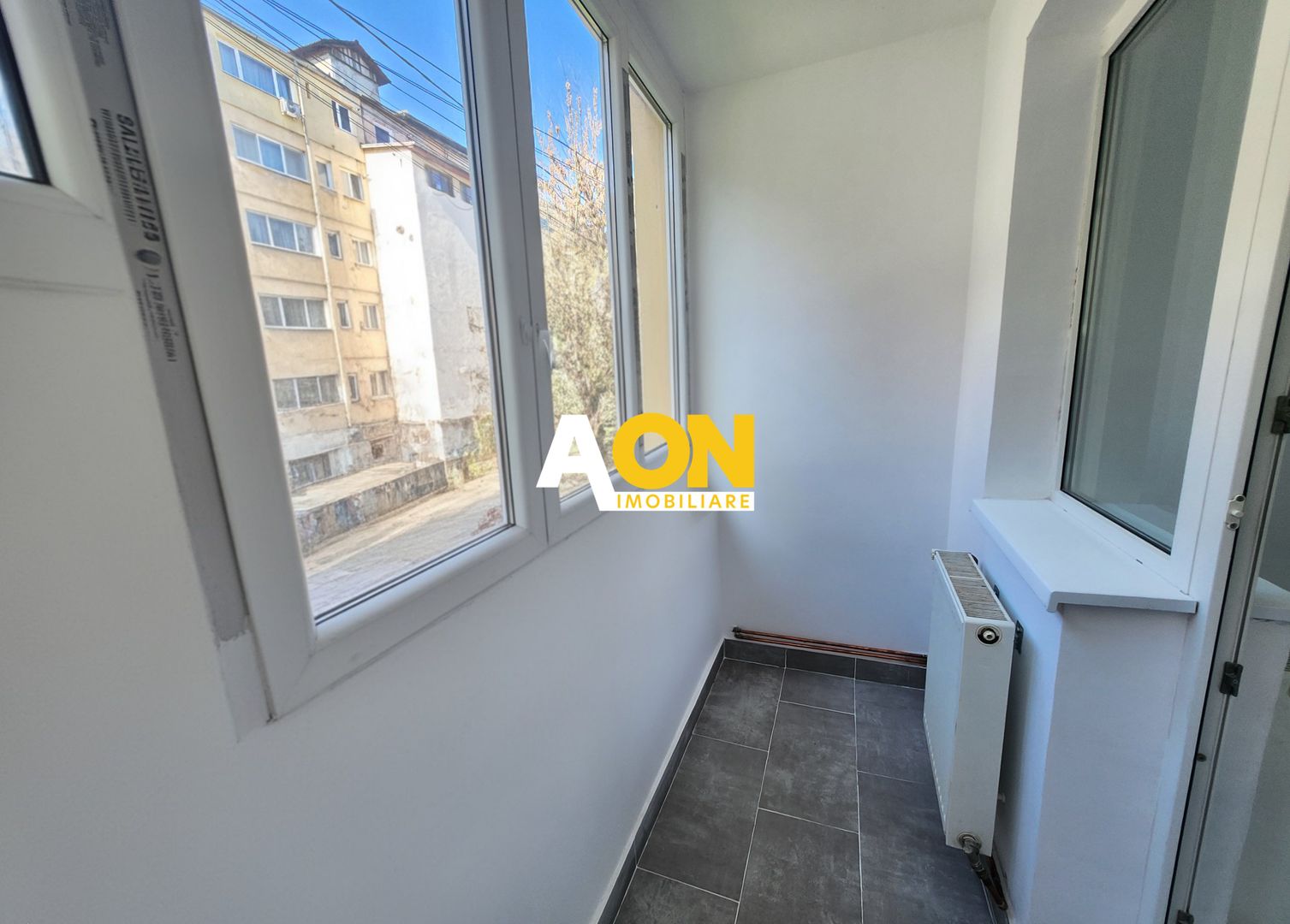 De vanzare apartament 2 camere, Centru - Poză 7