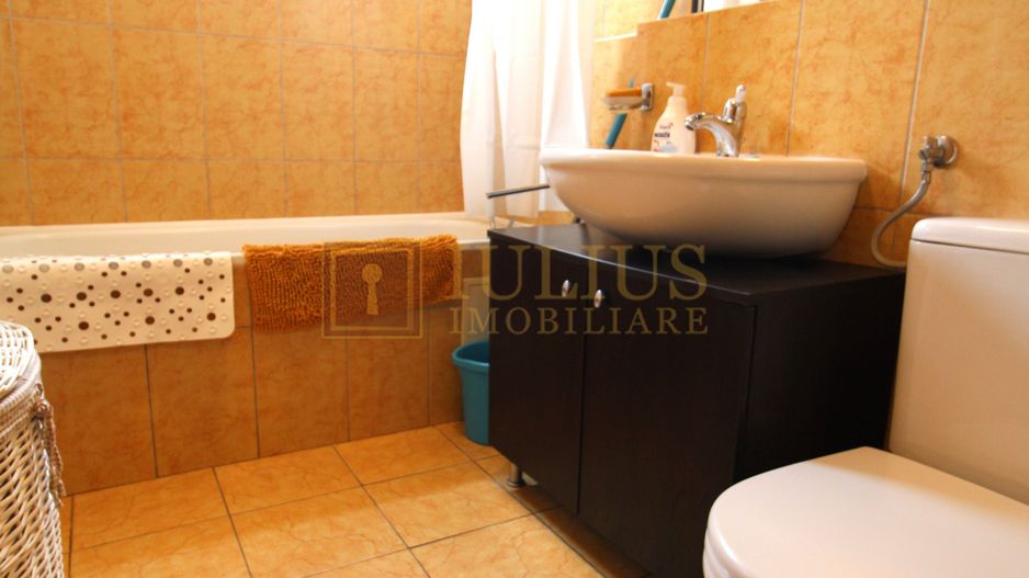 Apartament in zona Lipovei - Poză 11