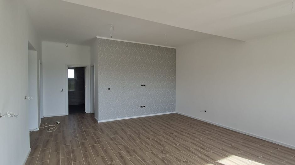 Casa individuala pe parter cu teren de 687 mp - Poză 9