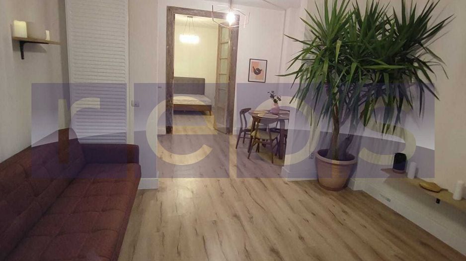 VANZARE CASA INDIVIDUALA | RENOVATA RECENT | 75MP | DOROBANTI - Poză 3