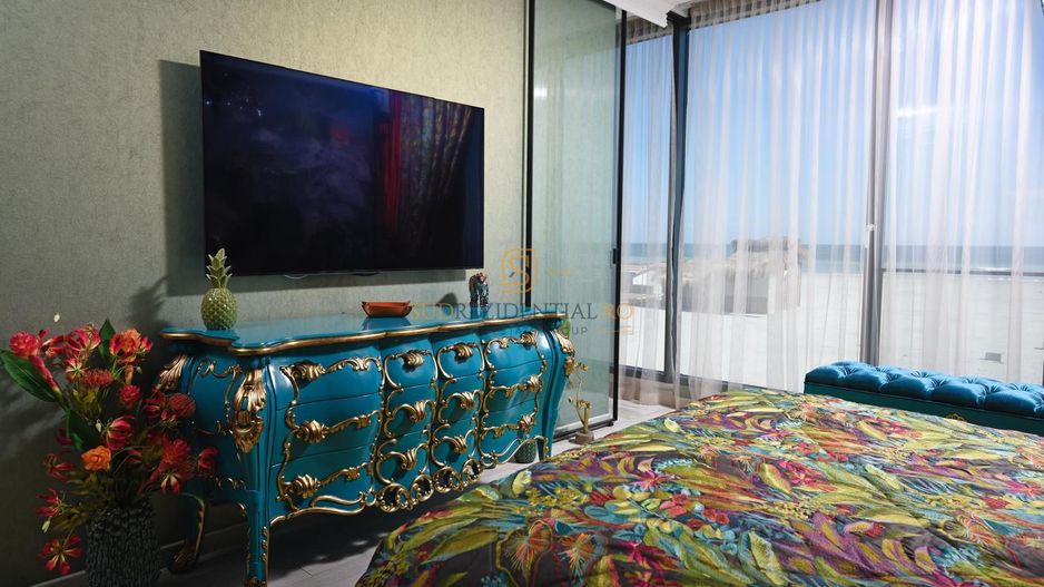 Resedinta de Lux Rococo, 4 camere, Panorama Superba catre Mare - Poză 11