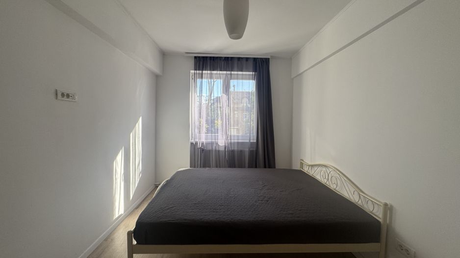 3 camere| ION MIHALACHE - Poză 5