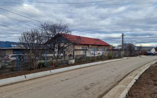 Se oferă spre vânzare / închiriere clădire cu spațiu comercial - Poză 3