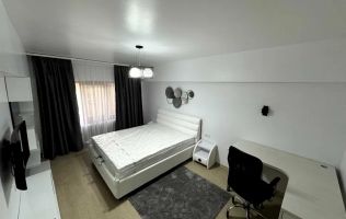 1 Camera Decomandat- Renovat Modern-Mobilat si Utilat
