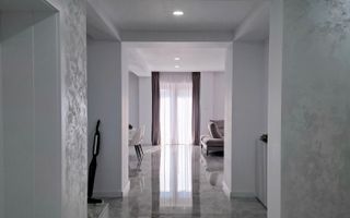 Vila cu 5 camere de vanzare, Strejnicu - Poză 8