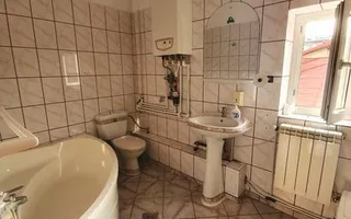 vila 7 camere birouri-sediu firma Cotroceni - Poză 11