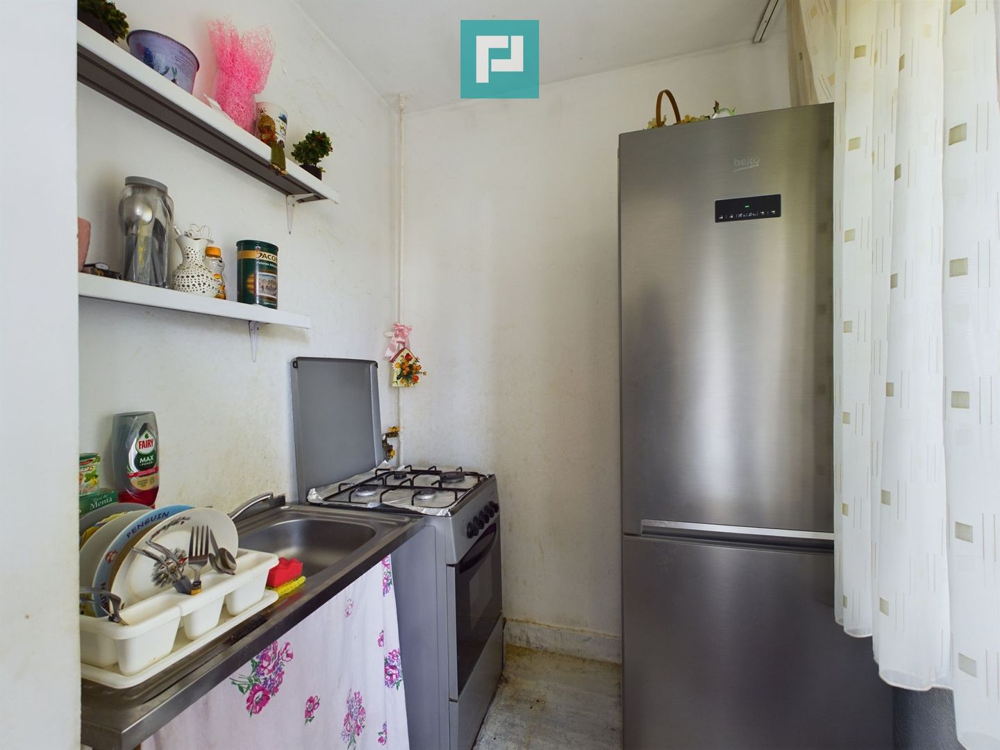 Garsonieră la etajul 2, zona Banu Mărăcine - Poză 2