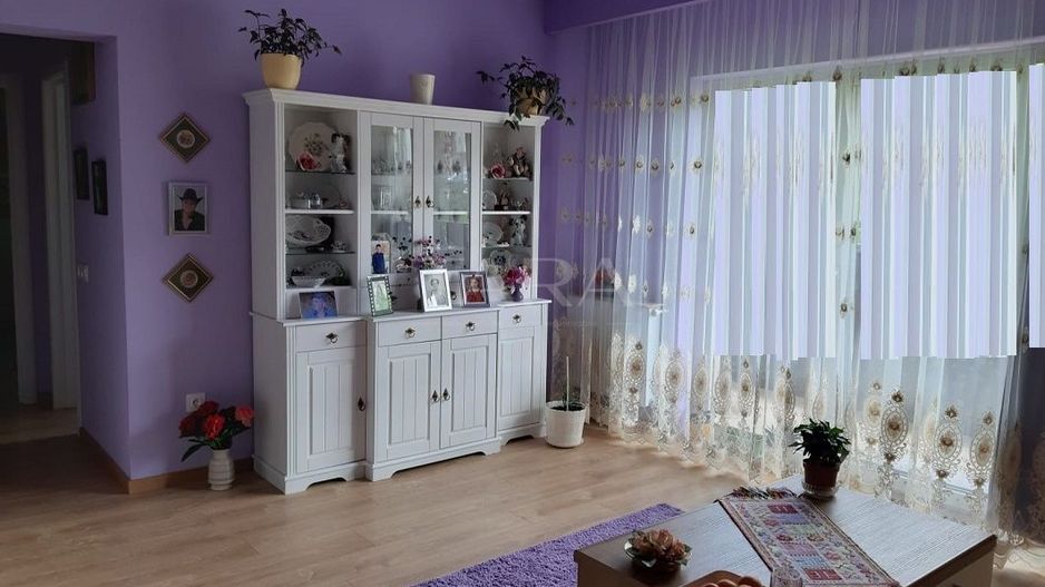 Apartament cu 2 camere de vanzare in Floresti. - Poză 1