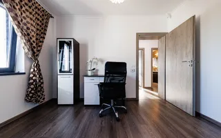 Apartament spatios, luminos,4 camere, zona Braytim, Comision 0 - Poză 35