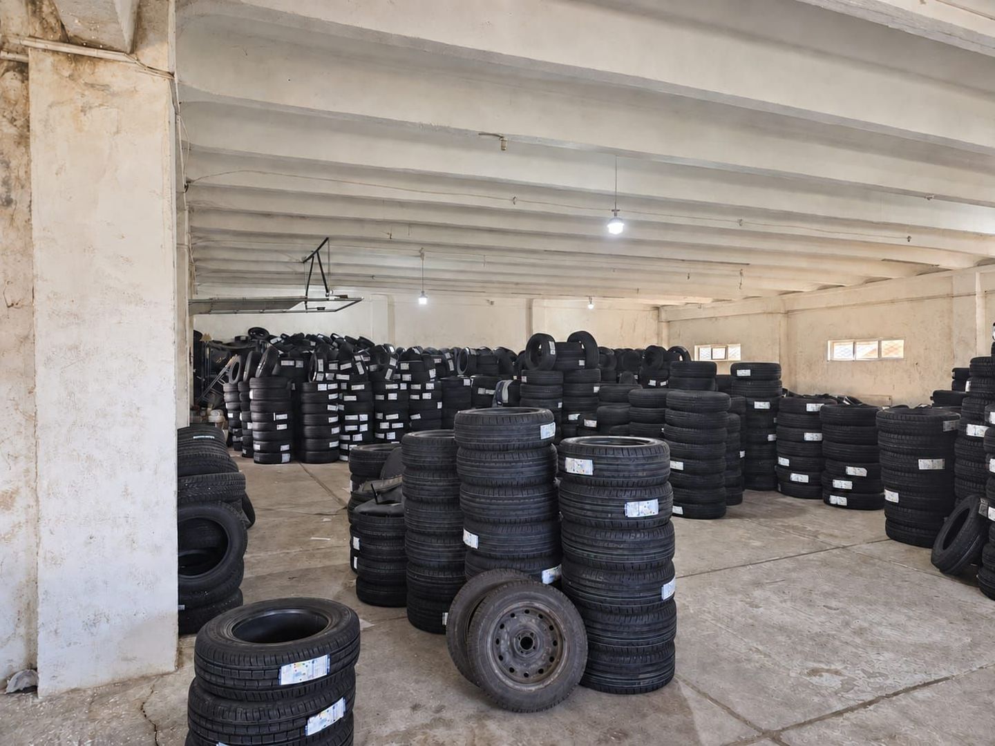 Spațiu industrial și comercial de vânzare în Pitești – 796 mp - Poză 4