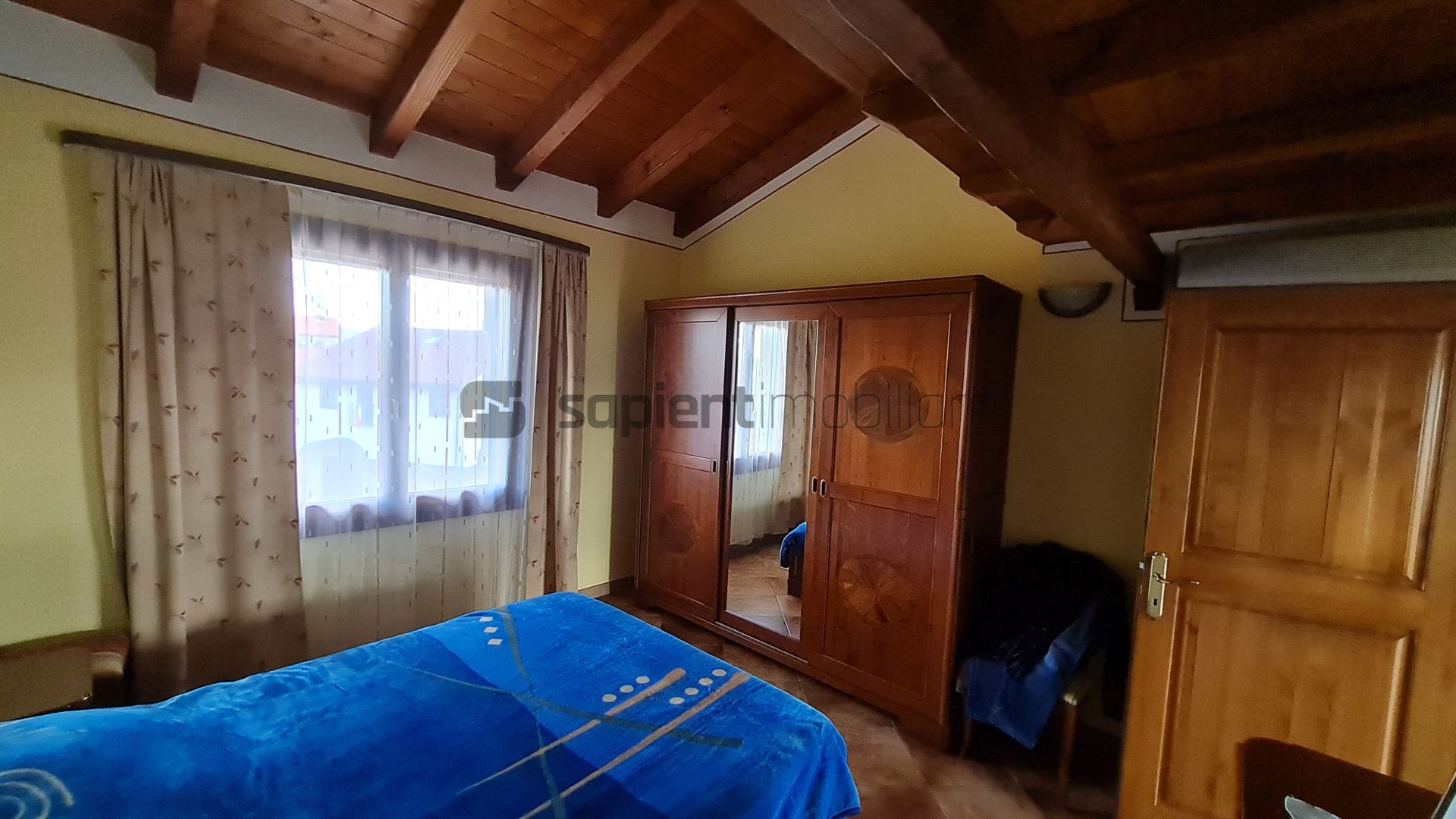 SAPIENT IMOBILIARE / Apartament deosebit - str. Cuza Vodă - Poză 6