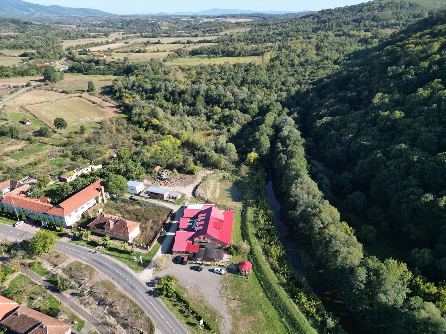 Sala de evenimente în inima naturii - Poză 25