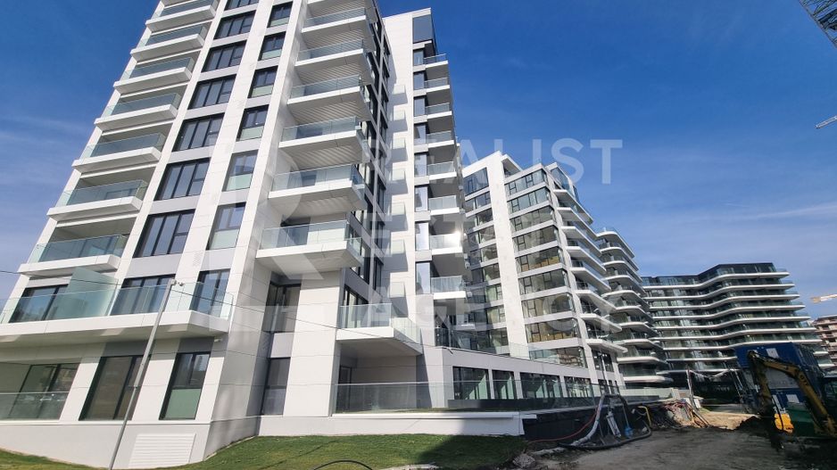 Penthouse Premium de vânzare, Ready to Move, One Lake Club - Poză 3