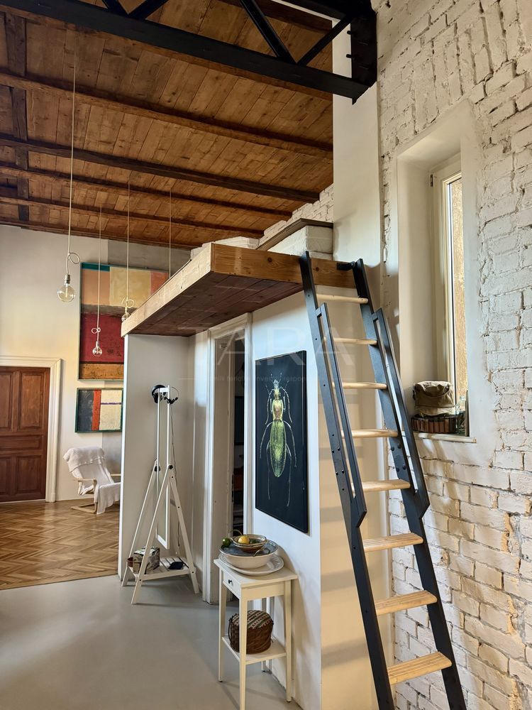 Apartament deosebit în centrul Clujului. Parcare in Curte. - Poză 2