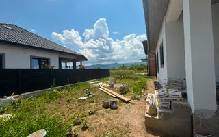 Casa premium pe un singur nivel 4 camere terasa pivnita Cristian - Poză 10