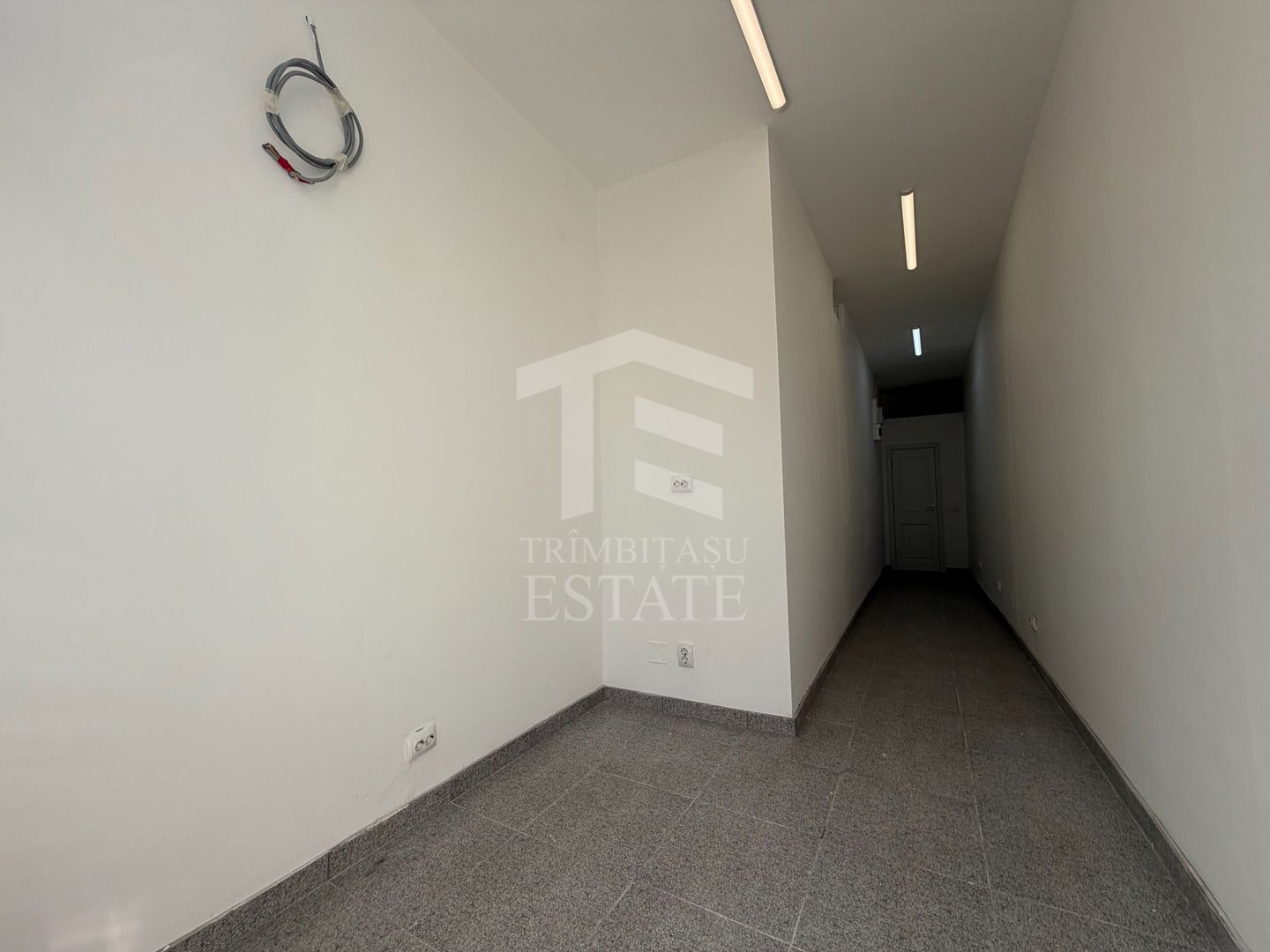 PANTELIMON - Fundeni | Spatiu Comercial | Bloc Reabilitat - Poză 3