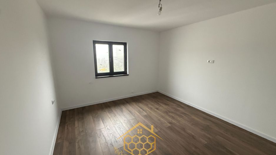 Casa P+1 in Simnicul de Jos - 3 dormitoare- Toate utilitatile - Poză 11