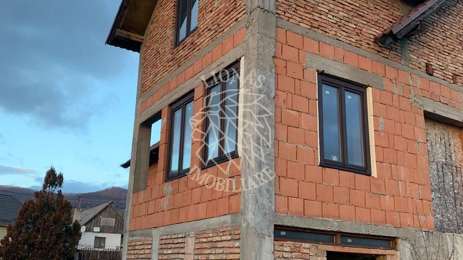 Casa stadiu rosu 218 mp, 3350 mp teren,  Albestii Bistritei, Exclusiv - Poză 1