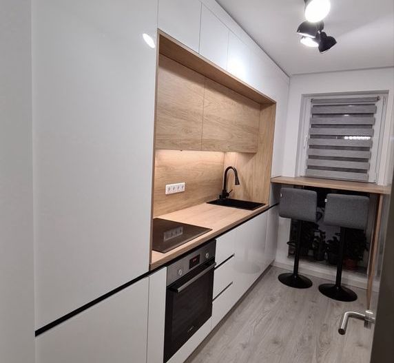 Apartament 2 camere Decomandat Hercesa - Poză 1