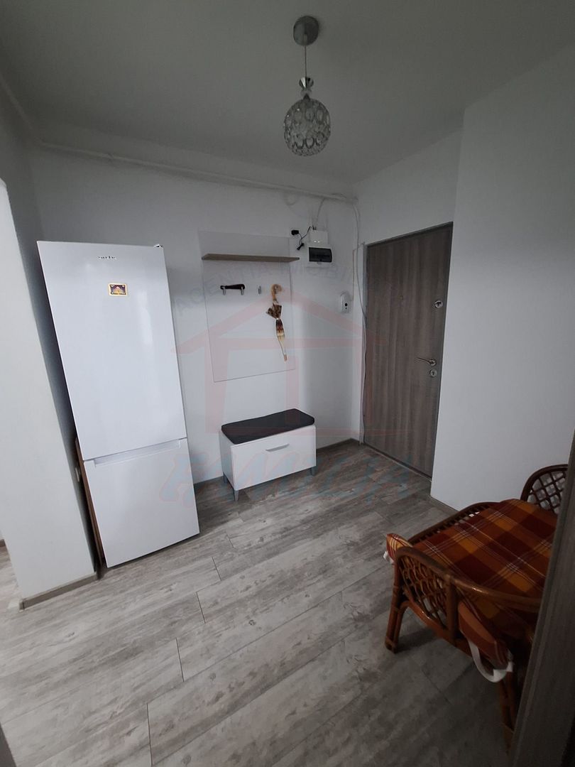 Închiriez apartament în zonă centrală – Galați - Poză 11