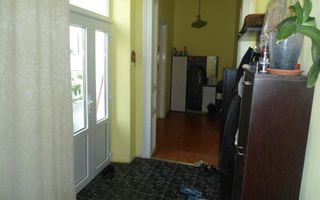 Apartament 5 camere zona Sinaia - cladire istorica - Poză 6