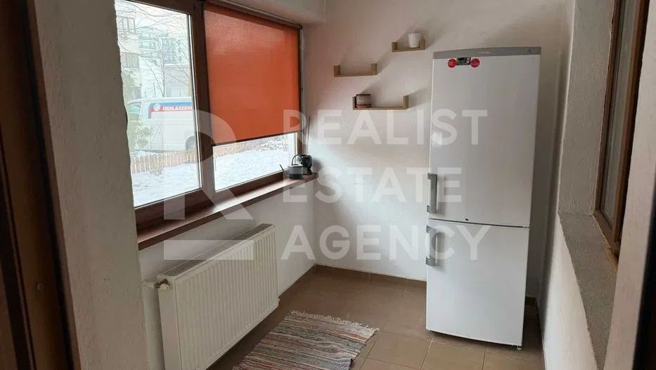 Vânzare, apartament 2 camere, zona Apărătorii Patriei - Poză 4
