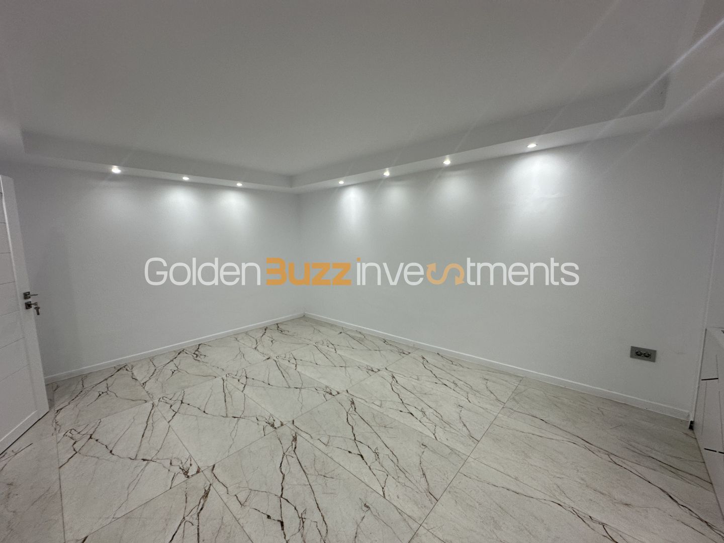 VIla S+P+1+M | Teren de 1000mp | Lift Interior | Finisata Complet - Poză 23