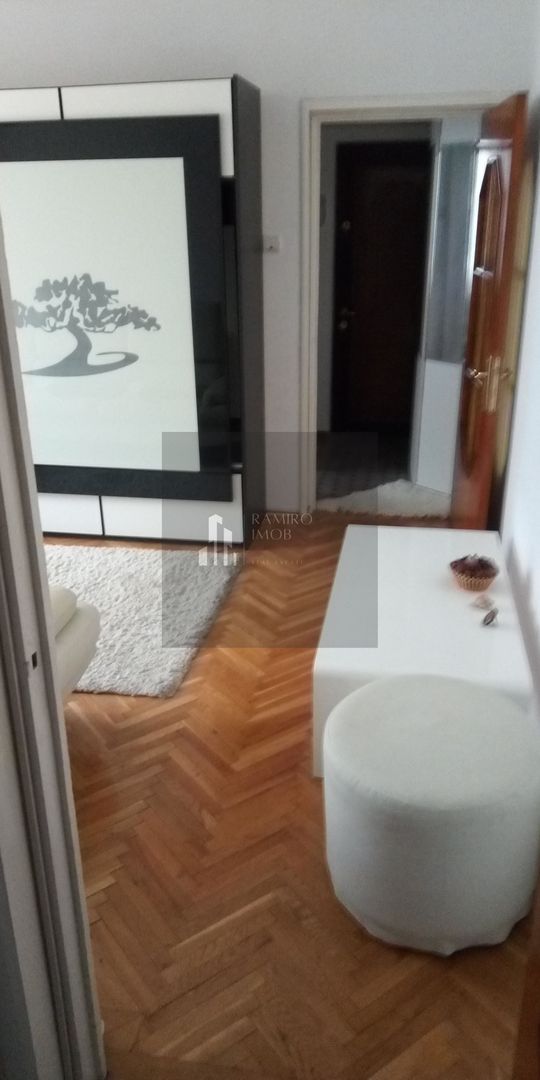 Apartament 4 camere Drumul Taberei - Poză 3