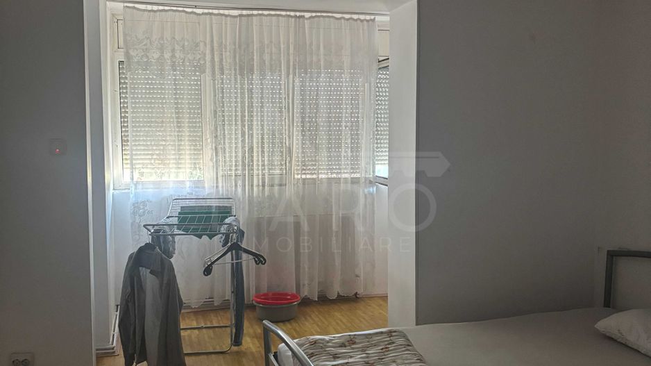 Apartament 3 Camere de Vanzare -90mp- Zona Pandurilor/ EON - Poză 3