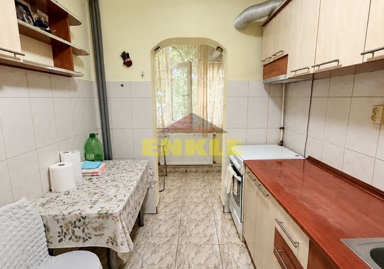 De vanzare apartament cu 2 camere, zona Bucovina - Poză 3