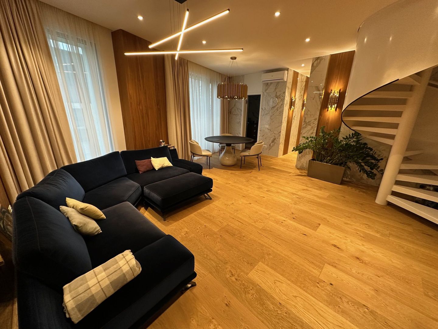 Apartament pe 2 niveluri - Poză 13