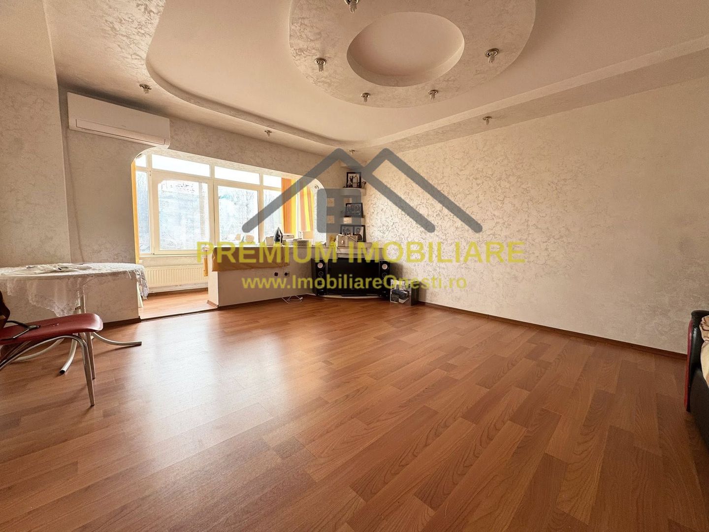 Apartament 3 Camere - Zona MAL - 98 MP - Poză 2