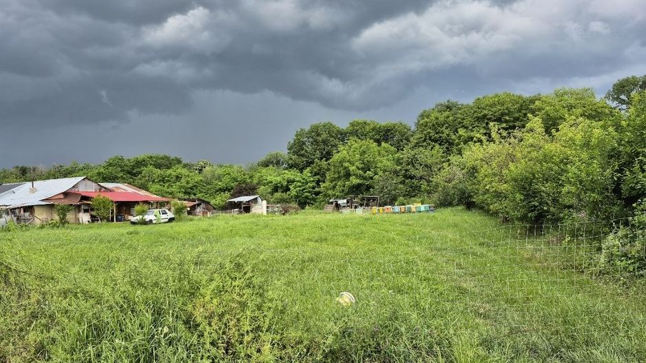 Teren intravilan langa pădure 1260 mp , deschidere 20 ml Prahova -Misl - Poză 2