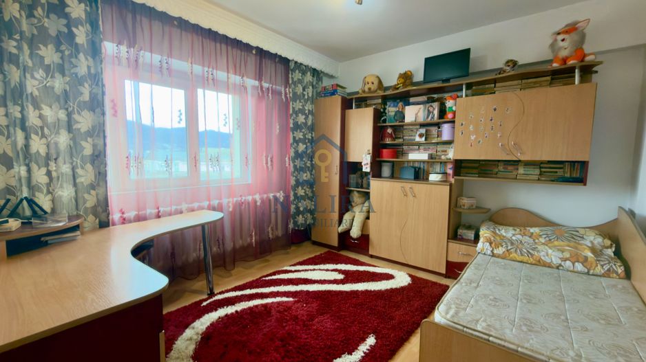 Apartament 4 camere de închiriat - Poză 4
