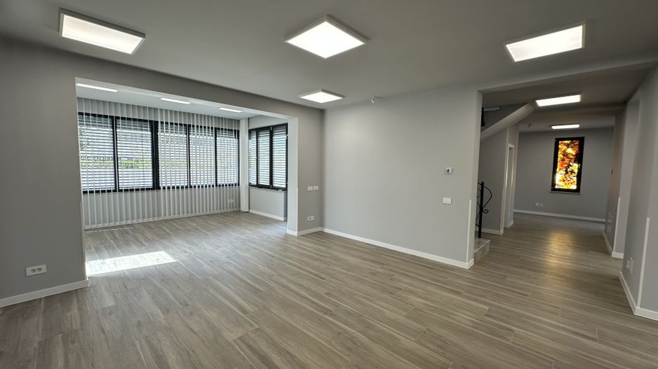 Casa pretabila birouri - Poză 27