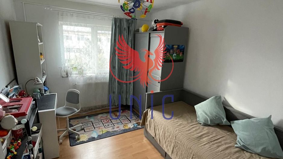 3 camere decomandate - Rovine - 112 000 Euro - Poză 5