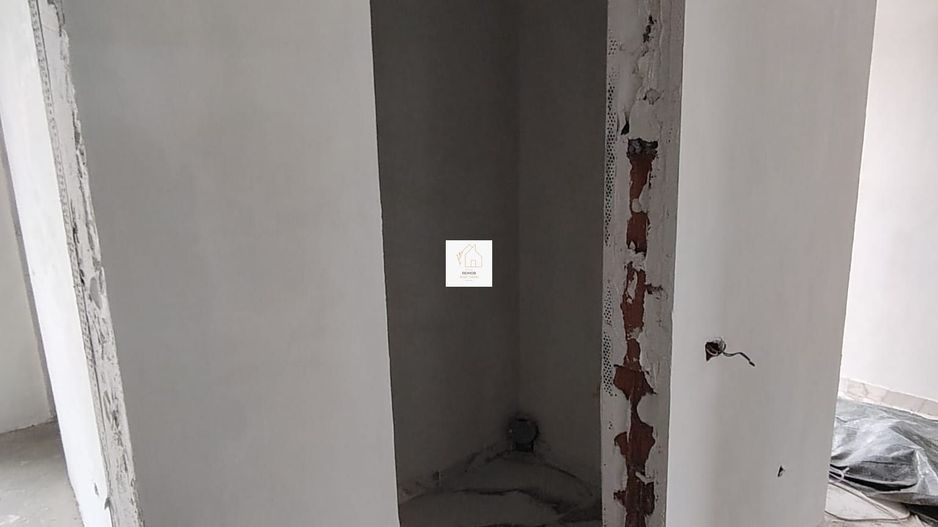 Casa 4 camere Crevedia - Poză 10