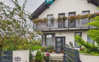Casă 4 camere cu teren 450 mp pe Dealurile Oradei - Poză 3