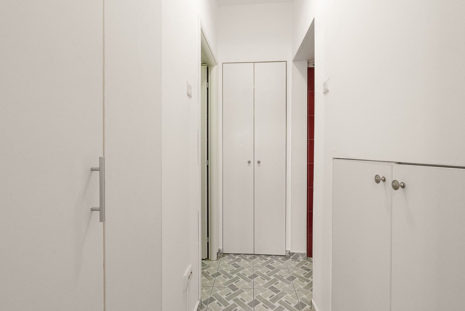 Apartament 2 camere Metrou Piata Romana Blocul EVA Comision 0% - Poză 13