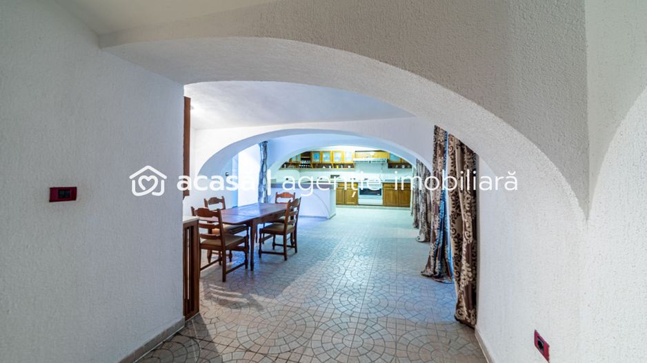 Apartament spațios cu 4 camere situat Ultracentral - Poză 13