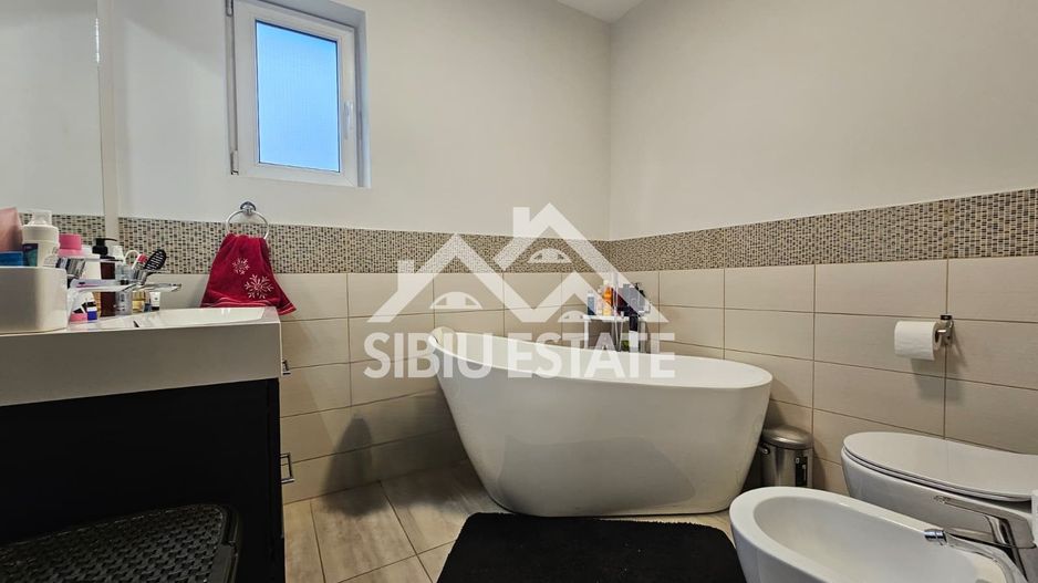 Casa Sibiu teren 500 mp Calea Poplacii - Poză 5