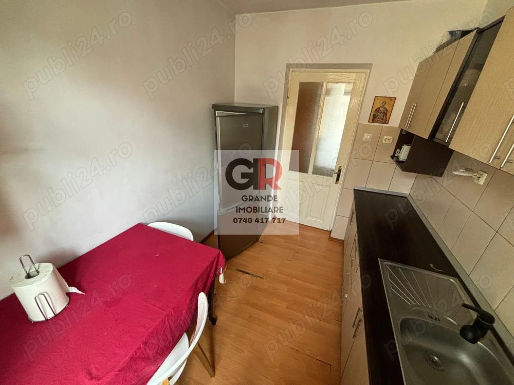 Casă / Vilă de închiriat în Central, Tulcea - Poză 7