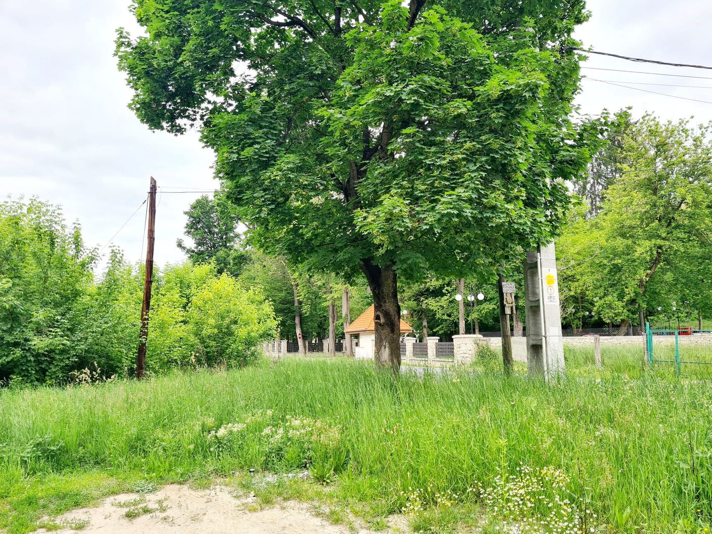 Teren intravilan Vladesti - Poză 1